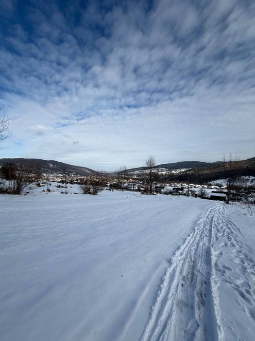Продається земельна ділянка з краєвидом на гори