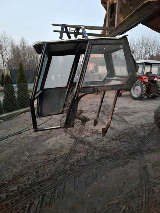 Kabina ursus c360