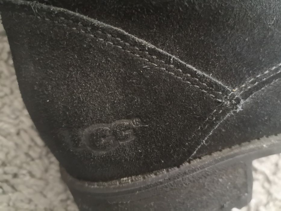 Botas em pele UGG tam 39