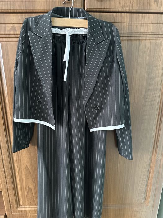 Святковий нарядний костюм у стилі zara