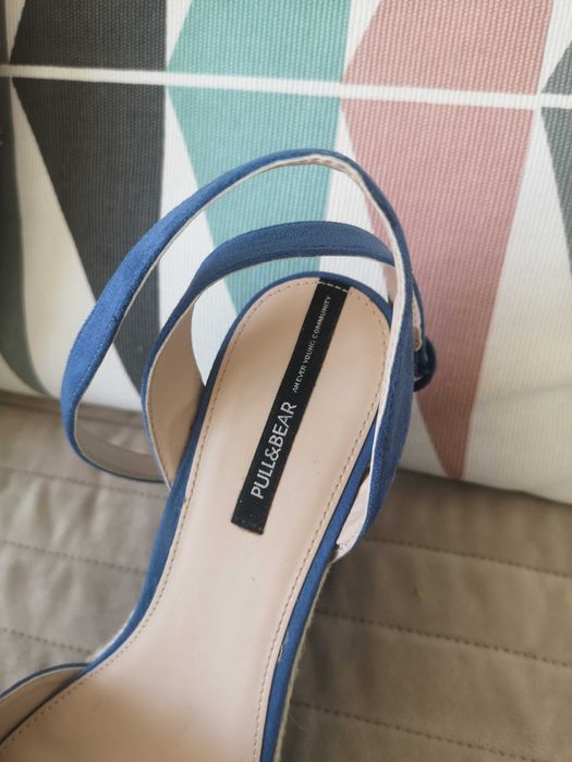 Buty Pull&Bear. Rozmiar 38