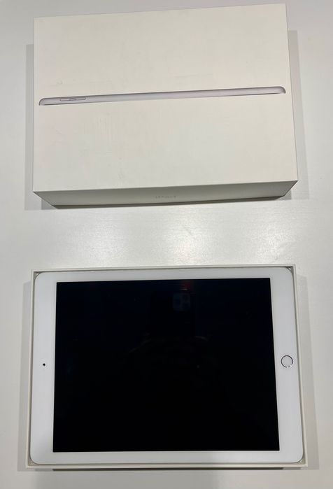 Tablet IPad 6 generacja