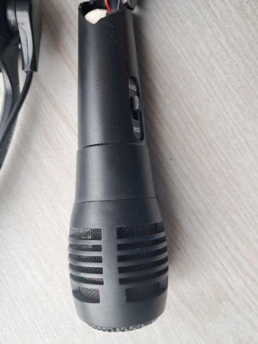 Mikrofony, słuchawki, kamerka