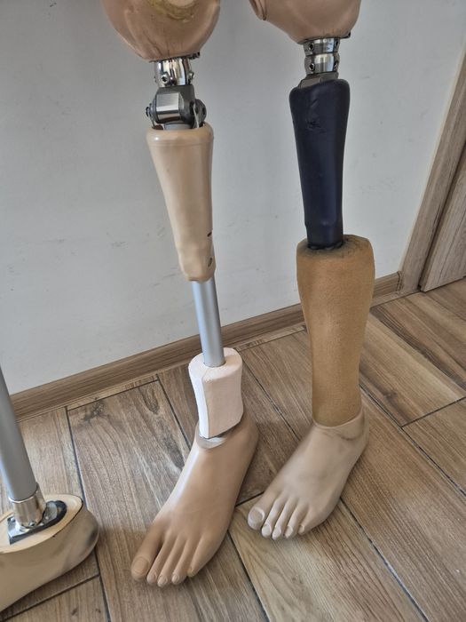 Protezy nogi lewej