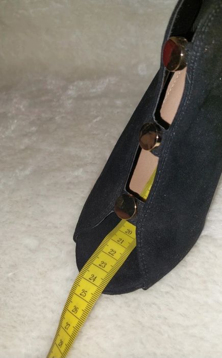 Eleganckie buty na obcasie 39