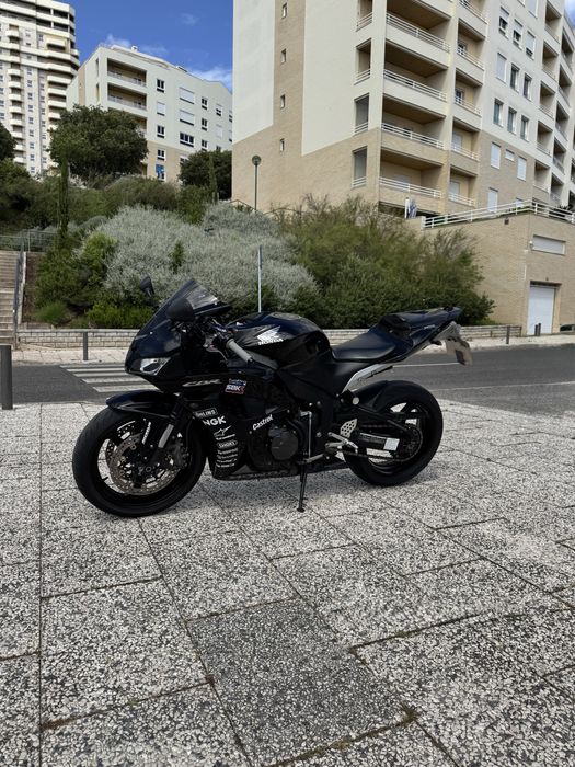 Honda CBR 600RR Impecável