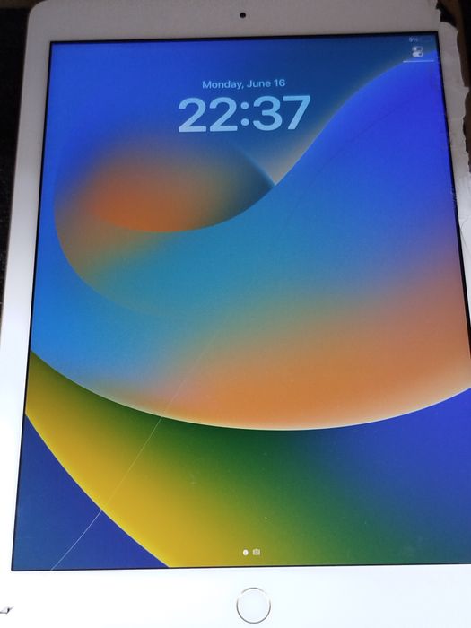 Планшет Apple iPad A1822 Wi-Fi 32Gb