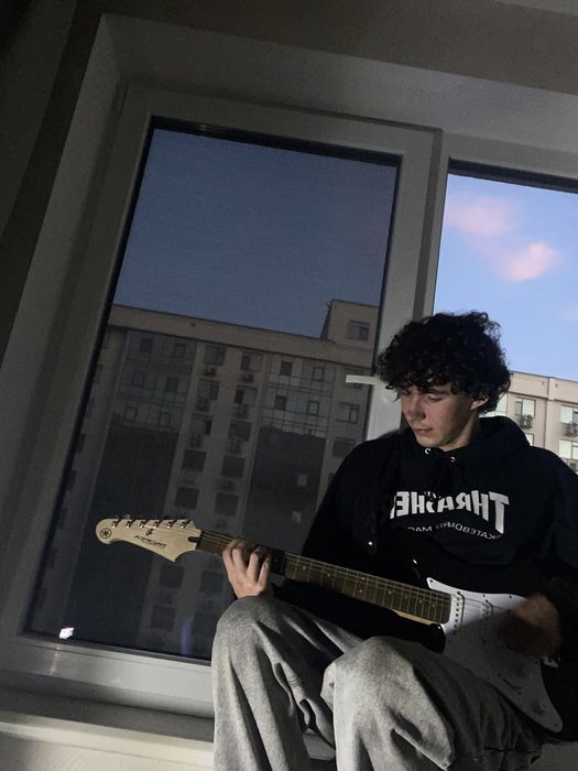 уроки игры на гитаре(на дому и онлайн)