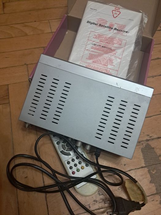 Супутник+тюнер+пульт