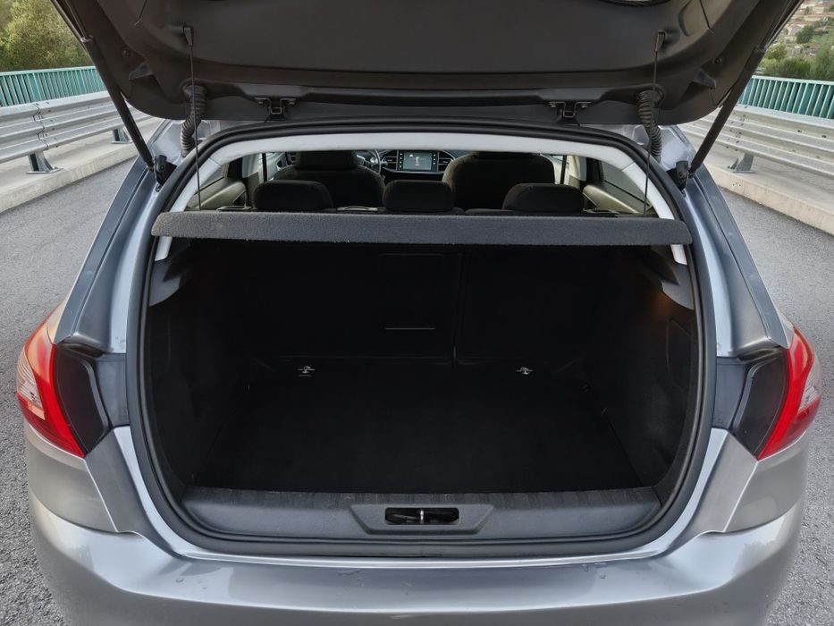 Peugeot 308 Allure 1.6 HDI 115cv Nacional