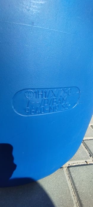 Bibão de plástico azul 250L