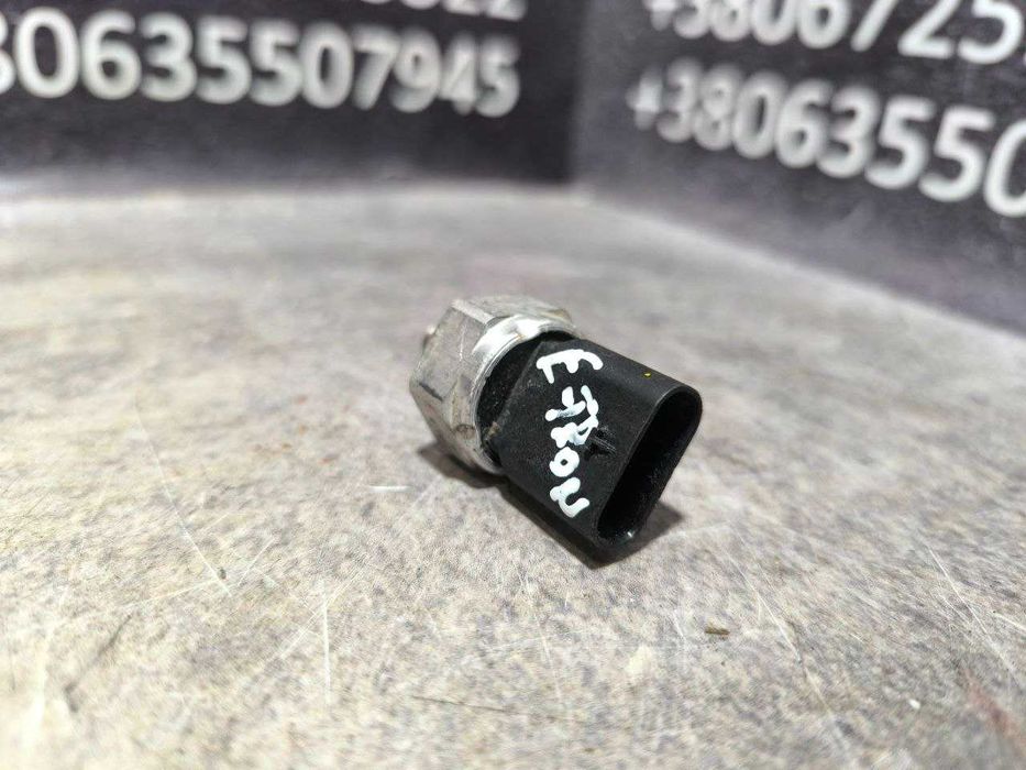 Датчик тиску кондиціонера Audi Q4 E-tron 2021- 4M0959603C