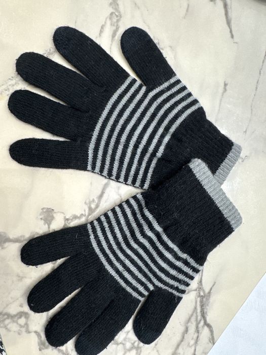 Шерстяные перчатки