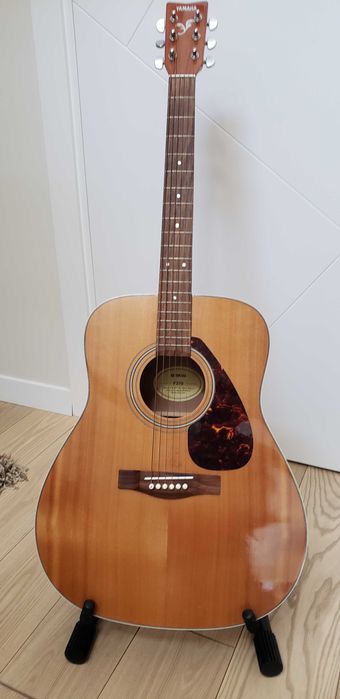 Акустична гітара Yamaha