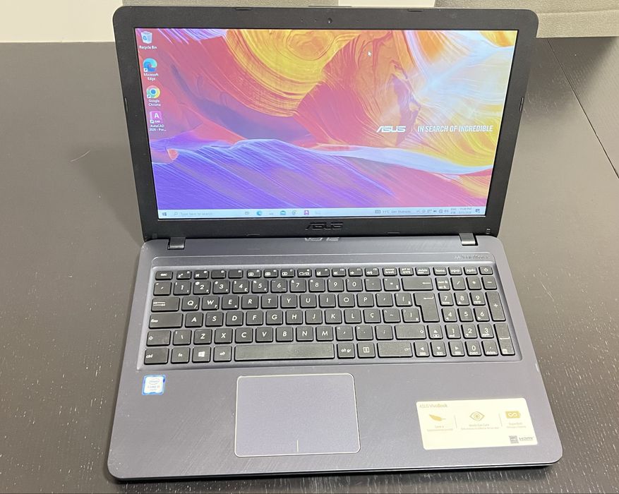 Asus VivoBook i5