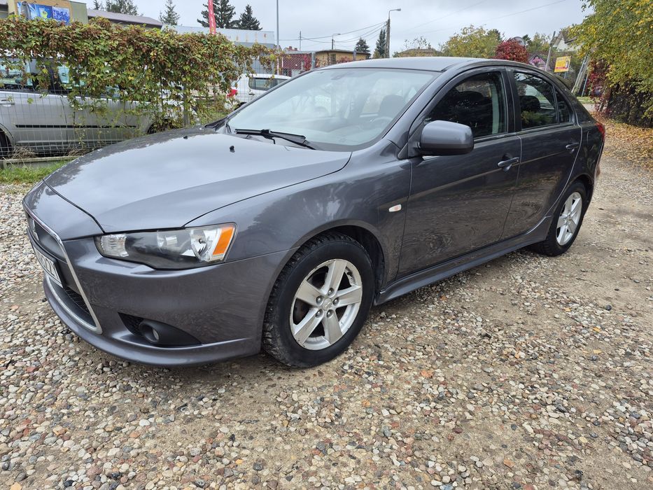 Mitsubishi Lancer