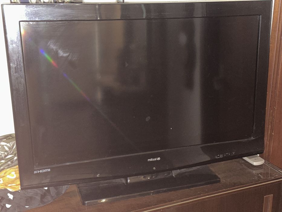 Tv HDMI Mitsai usada e com avaria