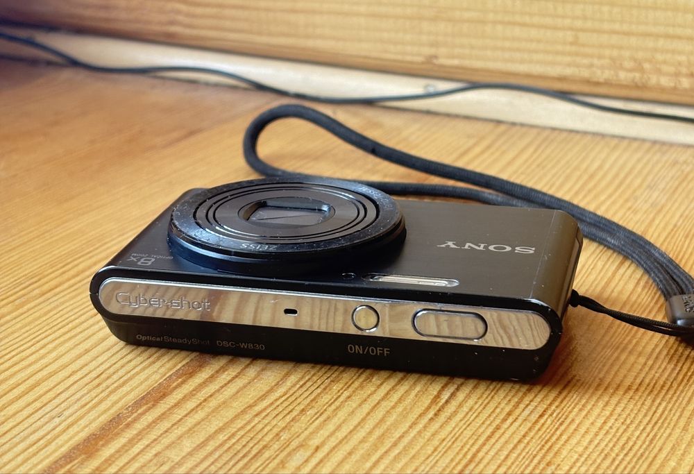 Фотоапарат Sony dsc w-830
