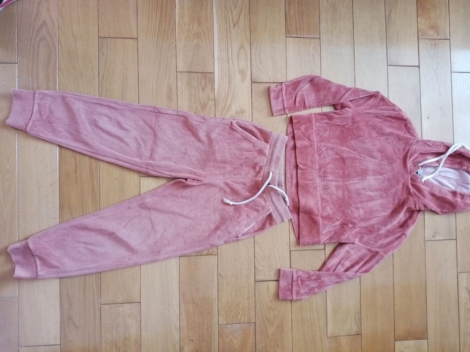 Одяг для дівчинки 6 -7 р.