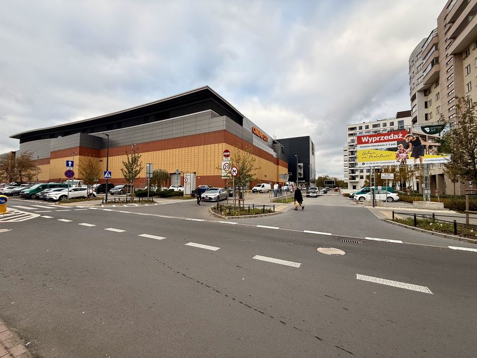 Kawalerka przy Sadyba Best Mall z miejscem  postojowym