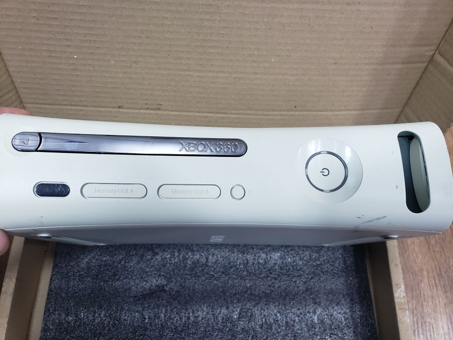 Приставка Xbox 360