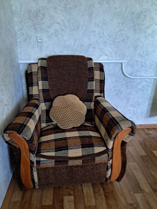 Продам 2 кресла,кресло,кресла