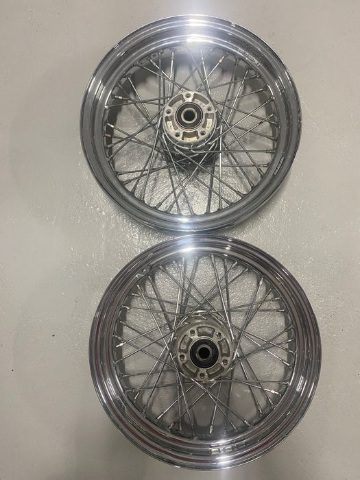 Harley Davidson jogo de jantes originais 16x300 Softail