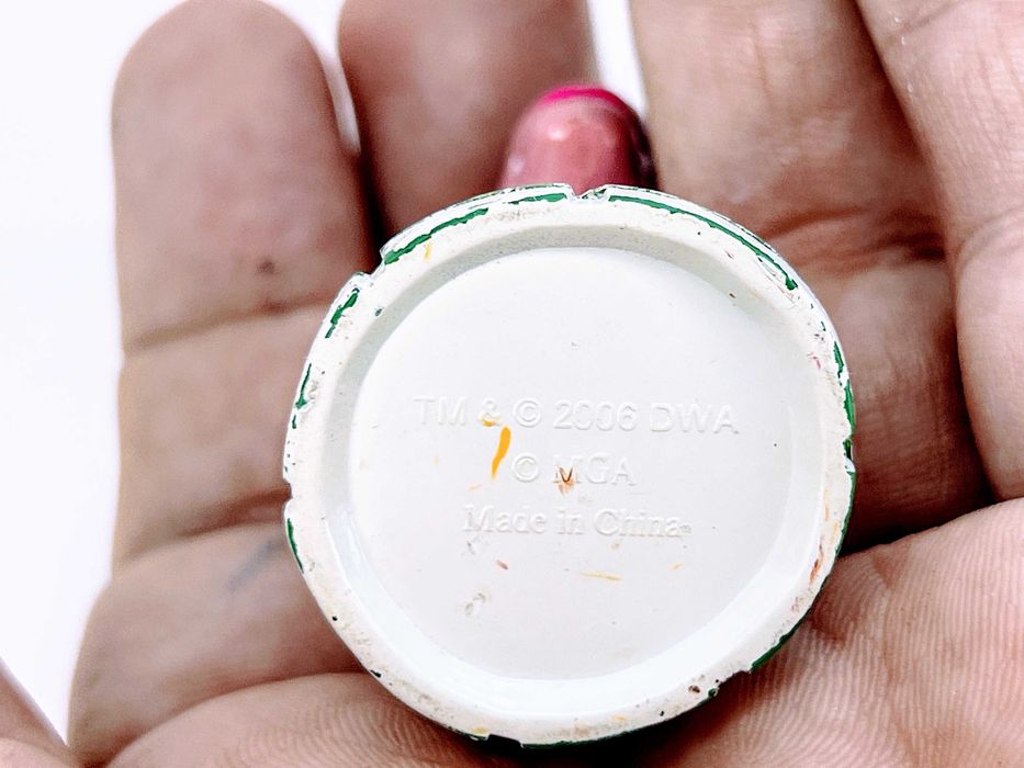 Shrek Fairytale Friends - Dragon Elizabeth 2006 (MGA DWA)64730031843587122