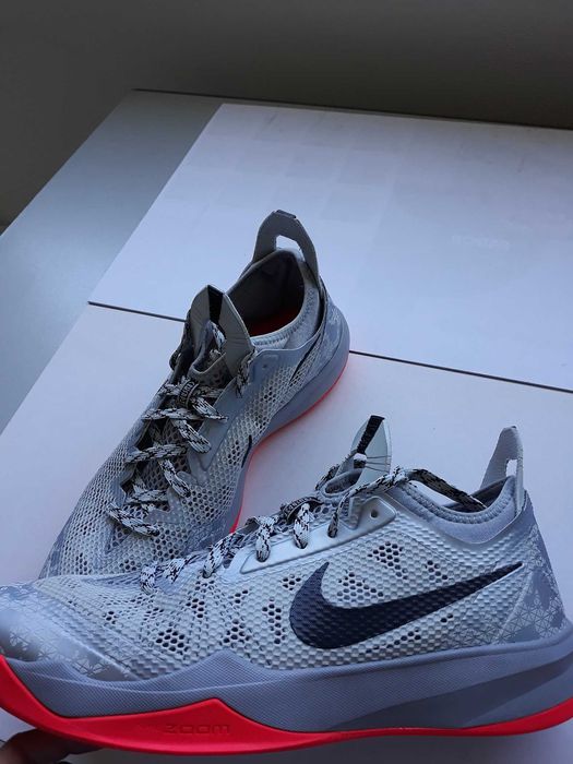 BASKETBALL - Nike Zoom Crusader profissionais para o n.º 46 - NOVAS