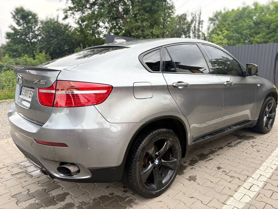 Машина BMW x6 отличное состояние
