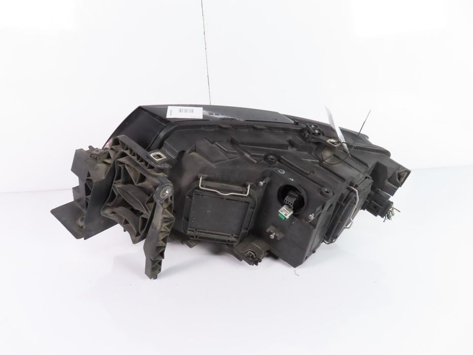 Farol Xenon Direito Usado / Original Audi Q5 (8Rb) 8R0941030Af