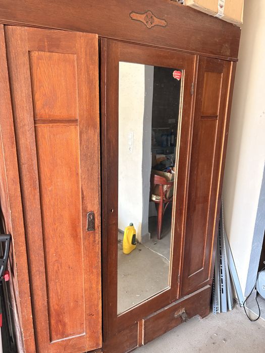 Szafa do renowacji z okolo 1910 roku.