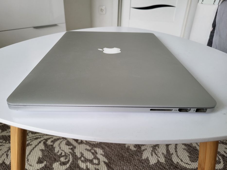 Продам ноутбук Apple MacBook Pro (Retina, 15-inch, Late 2013]