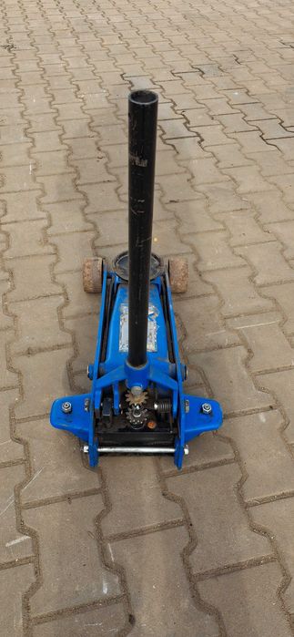 Podnośnik hydrauliczny