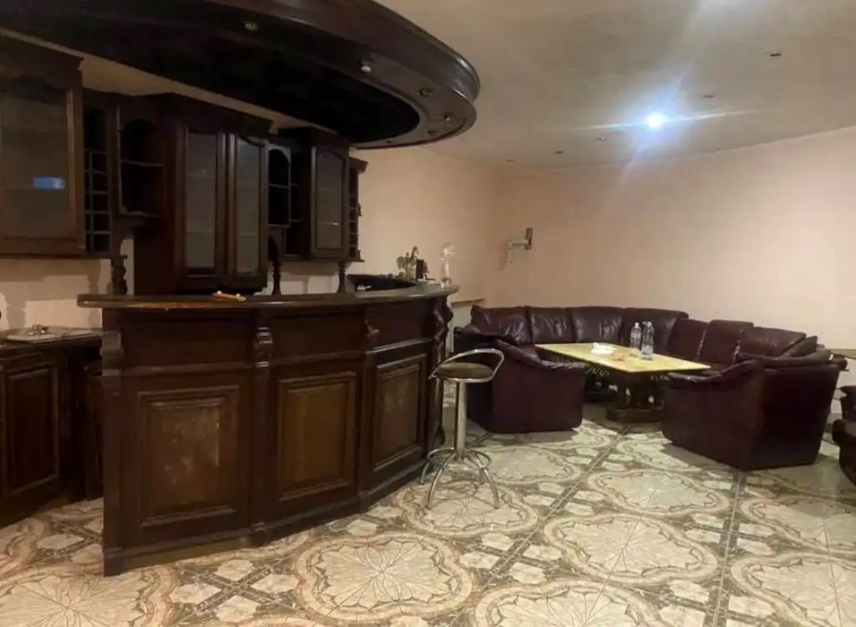 ЕКСКЛЮЗИВНИЙ будинок 1200 м2 у Києві | Голосіївська | Терміново!