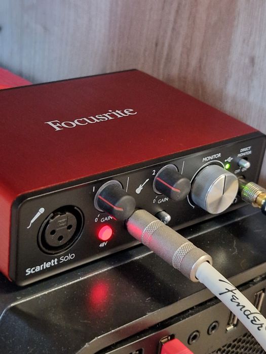 Focusrite Scarlett Solo 2 gen, звукова карта USB