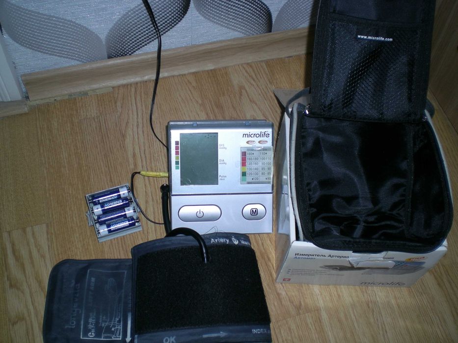 Тонометр Мікролайф ВР А100  плюс