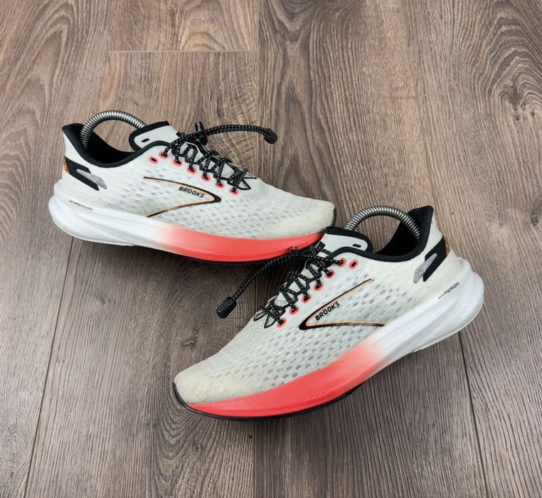 Бігові Кросівки Brooks Hyperion 40 (25.5 см)