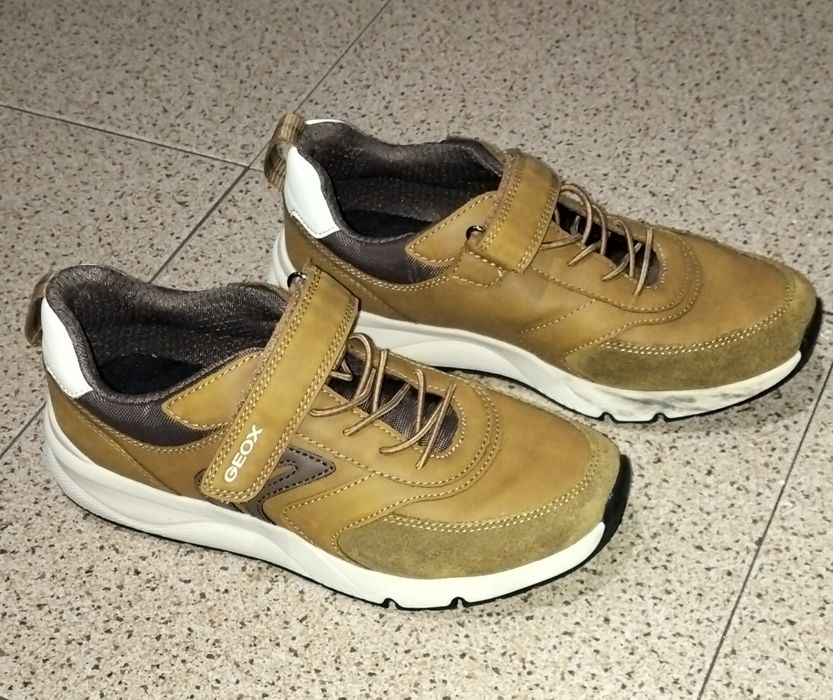 Tênis,       Geox