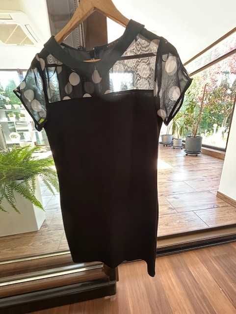 Mała czarna marki Mohito