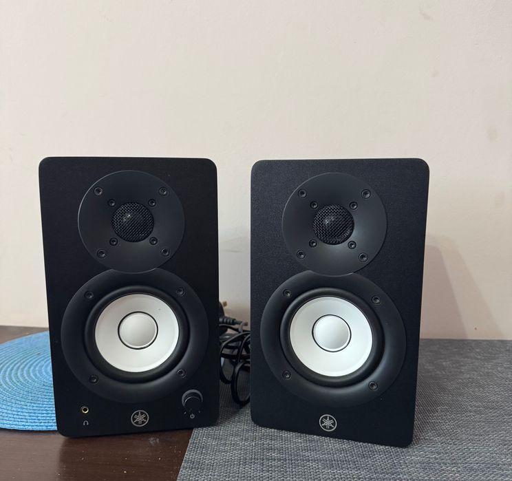 Студійні монітори YAMAHA HS3 (пара)