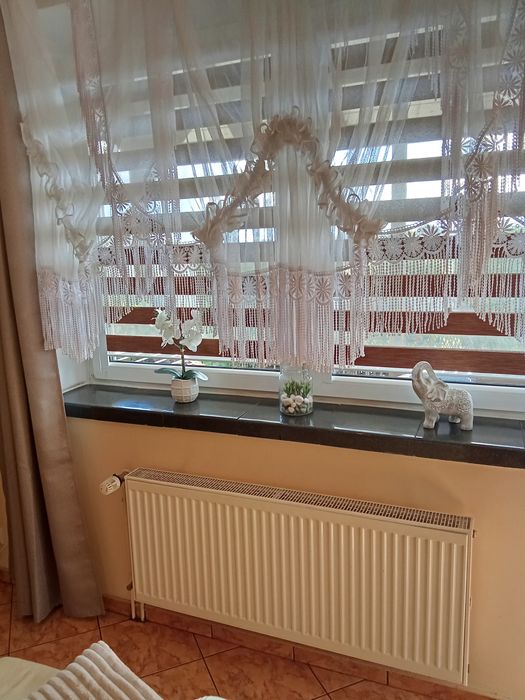 Używane firany z falbanami