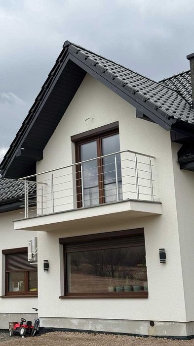 Balustrady nierdzewne zabezpieczenia okienne