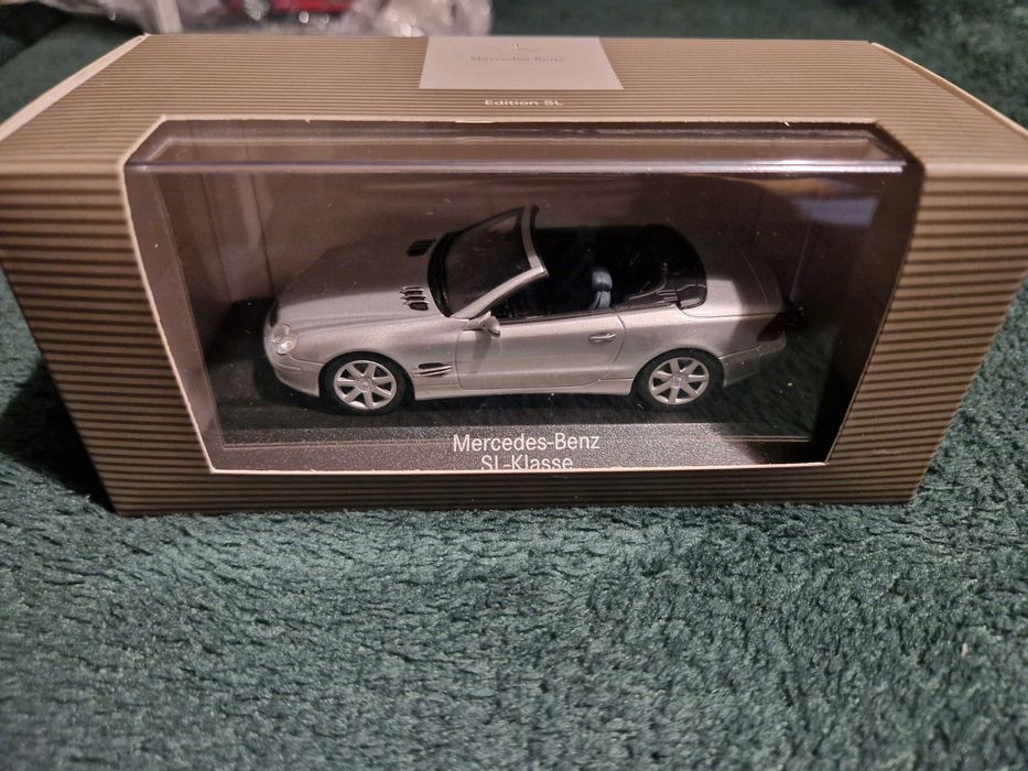 Mercedes Sl (R230) 1:43 minichamps