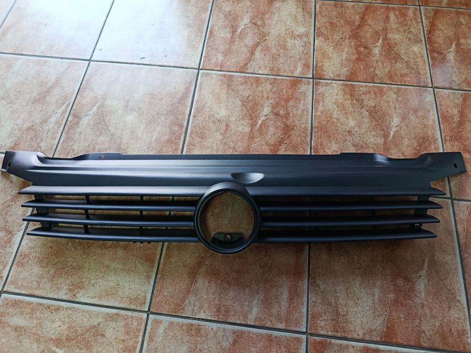 Решітка радіатора VW