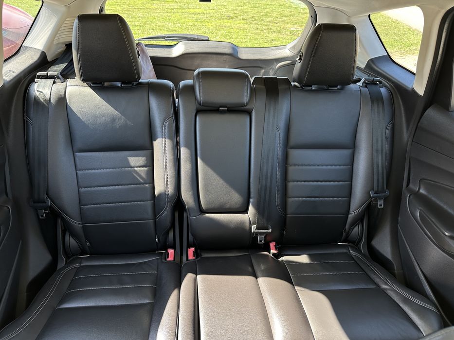 Ford C-max  hybrid sel