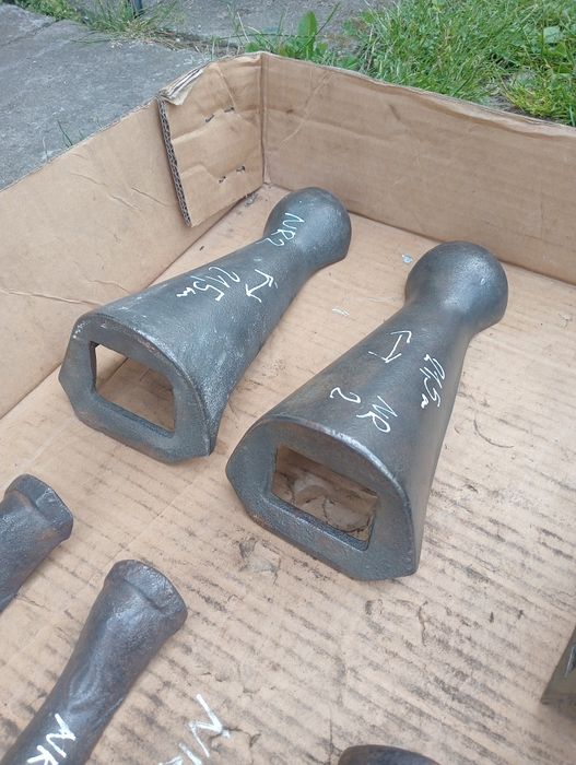 Nogi do  starych mebli  8 sztuk