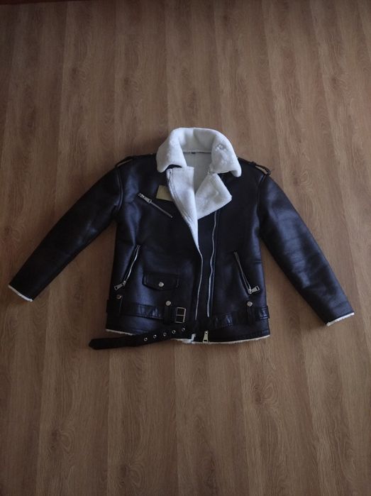 Утеплена шкіряна курточка