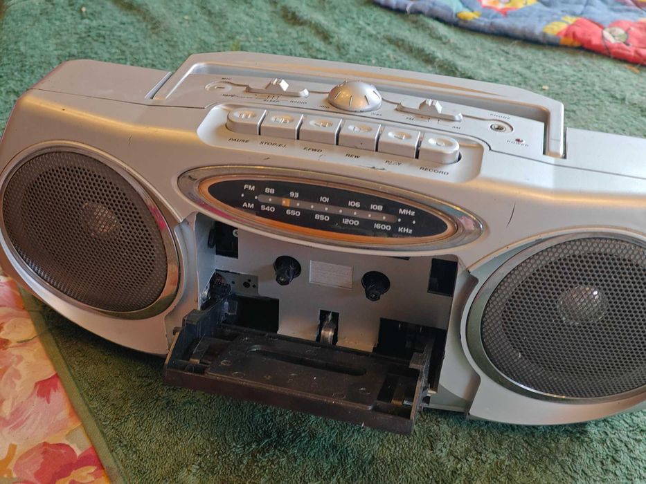 Radio magnetofon ELTA
