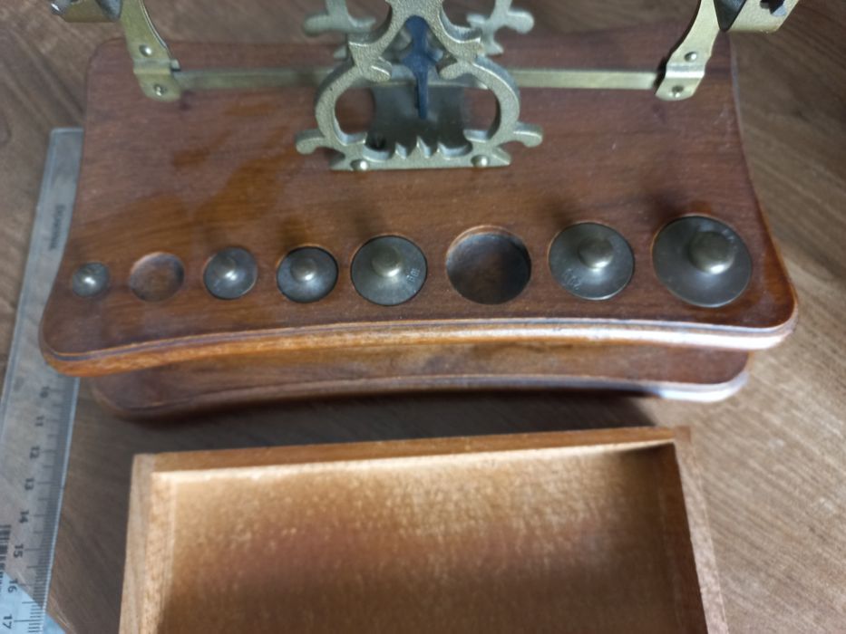 Waga kolekcjonerska - jubilerska ? Antyk